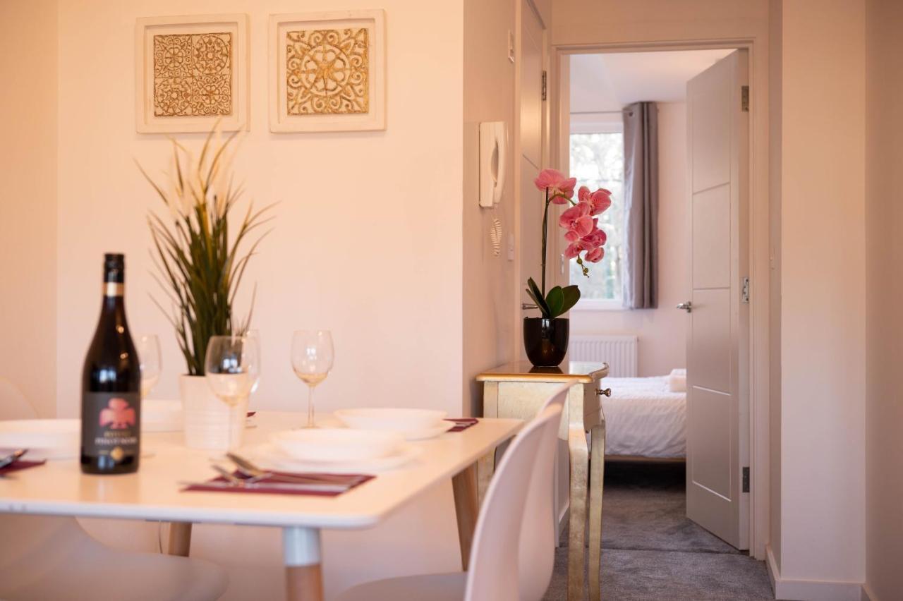 Walnut Flats-F4, 2-Bedroom With Ensuite - Parking, Netflix, Wifi - Close To Oxford, Bicester & Blenheim Palace Кидлингтън Екстериор снимка